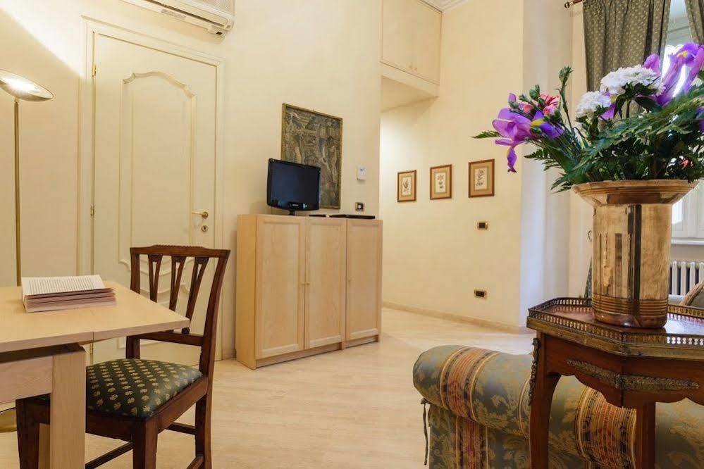 罗马Dimora Storica Palazzo Marescalchi Belli公寓 外观 照片